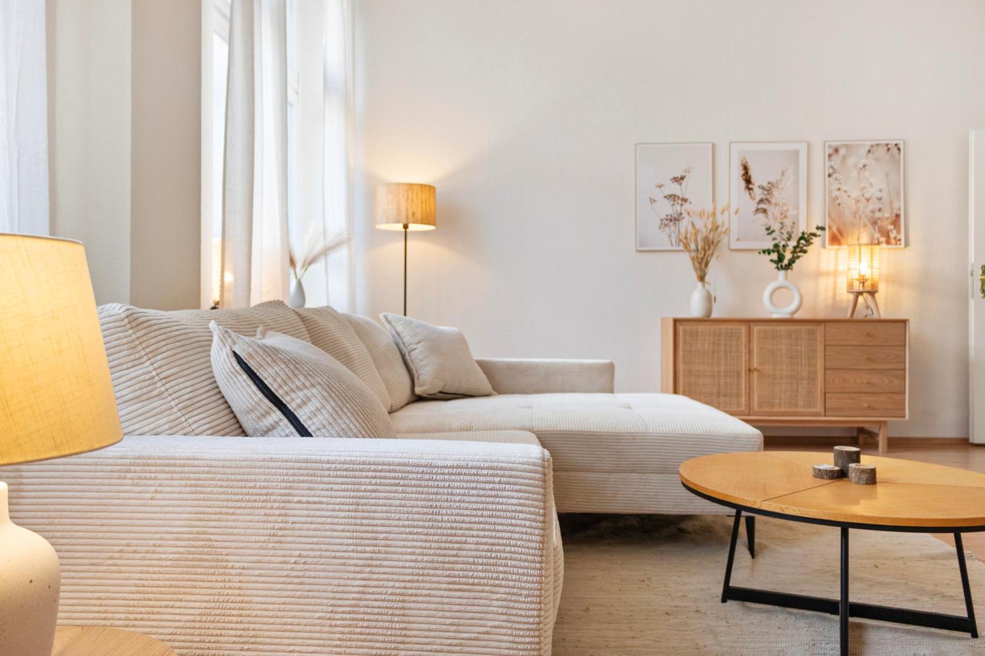 Citylife: Gemuetlich • Gross • Zentral • Parkplatz Apartment